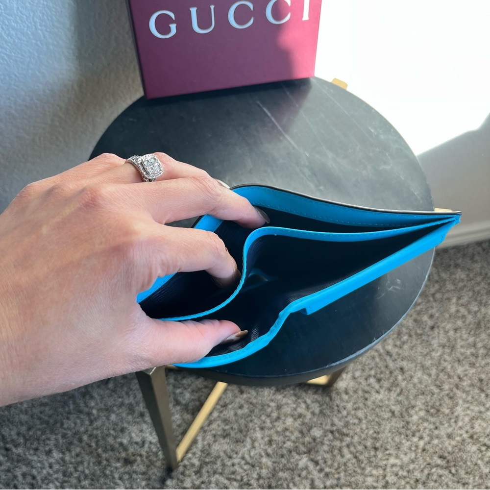 NEW Gucci GG Mens Rubber Effect Bi-fold Wallet - Blue - Picture 8 of 14